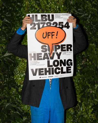 Uff! Super Heavy Long Vehicle